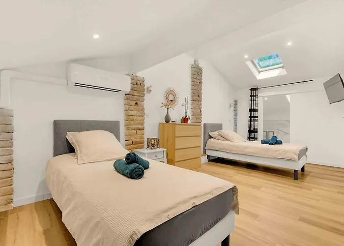 Les Du Pays Toulousain Bed & Breakfast