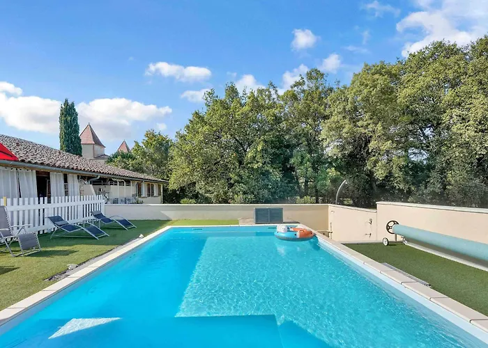 Nocleg ze śniadaniem Les Du Pays Toulousain 3*